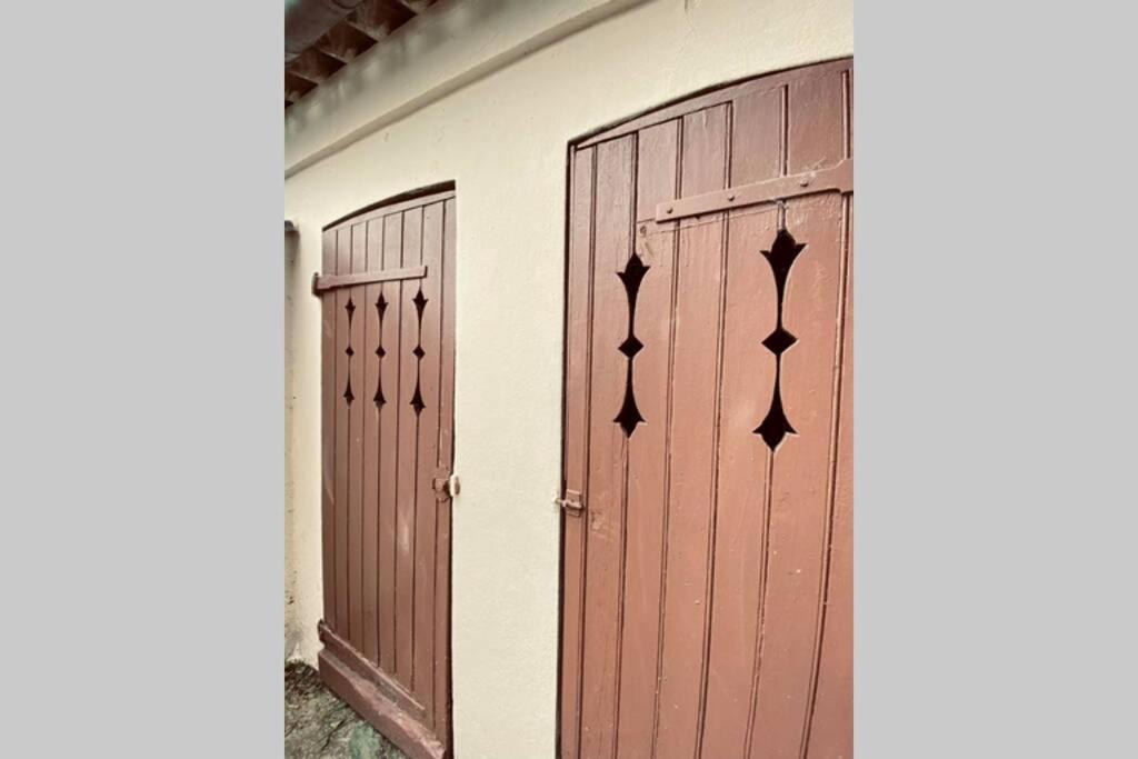 לאון Appartement Rez-De-Chaussee מראה חיצוני תמונה