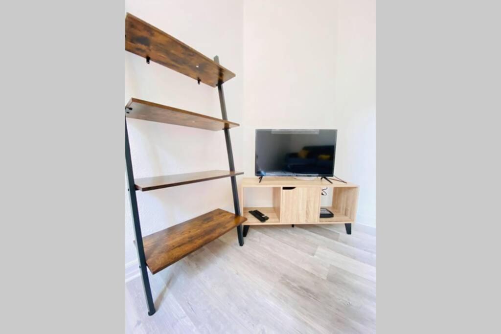 לאון Appartement Rez-De-Chaussee מראה חיצוני תמונה