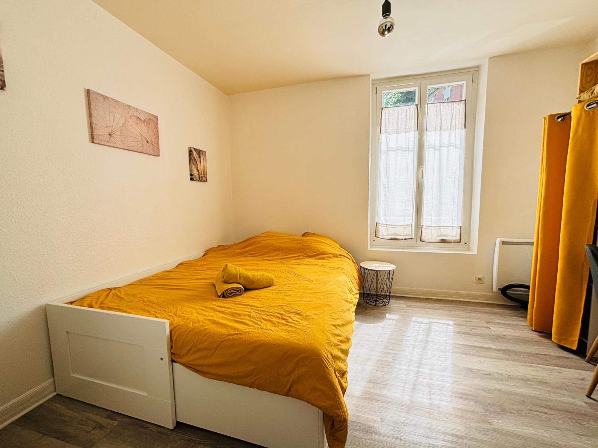 לאון Appartement Rez-De-Chaussee מראה חיצוני תמונה